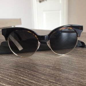 NWT Balenciaga  B 128 sunnies! 😎